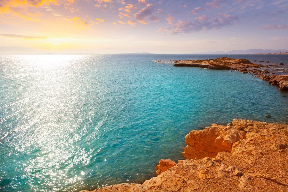 Descubre el Mar Mediterráneo: Ubicación y Curiosidades 2 descubre el mar mediterraneo ubicacion y curiosidades